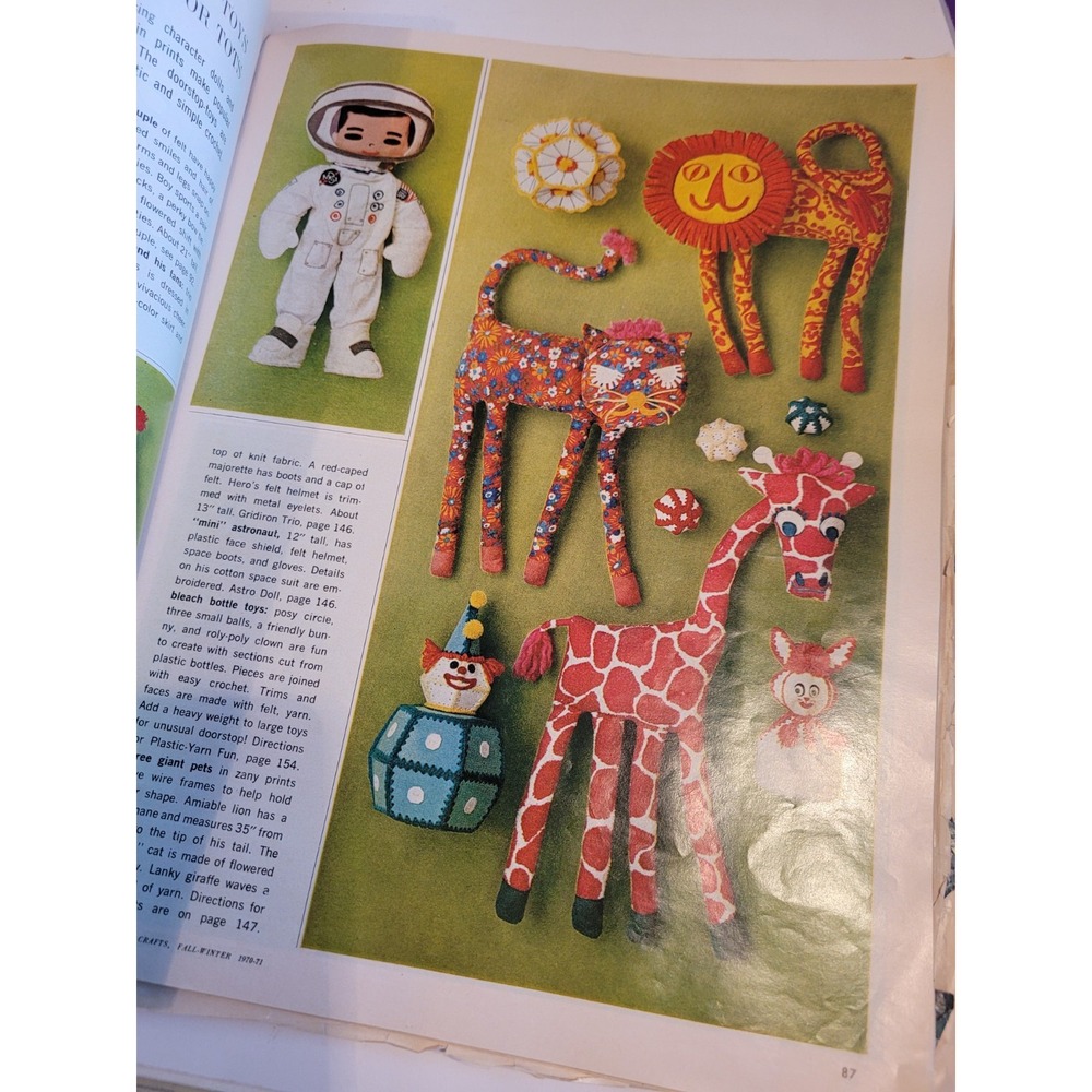 Vintage McCall's Needlework & Crafts Magazine Ephemera Knit Crochet 70s Retro - Picture 3 of 5